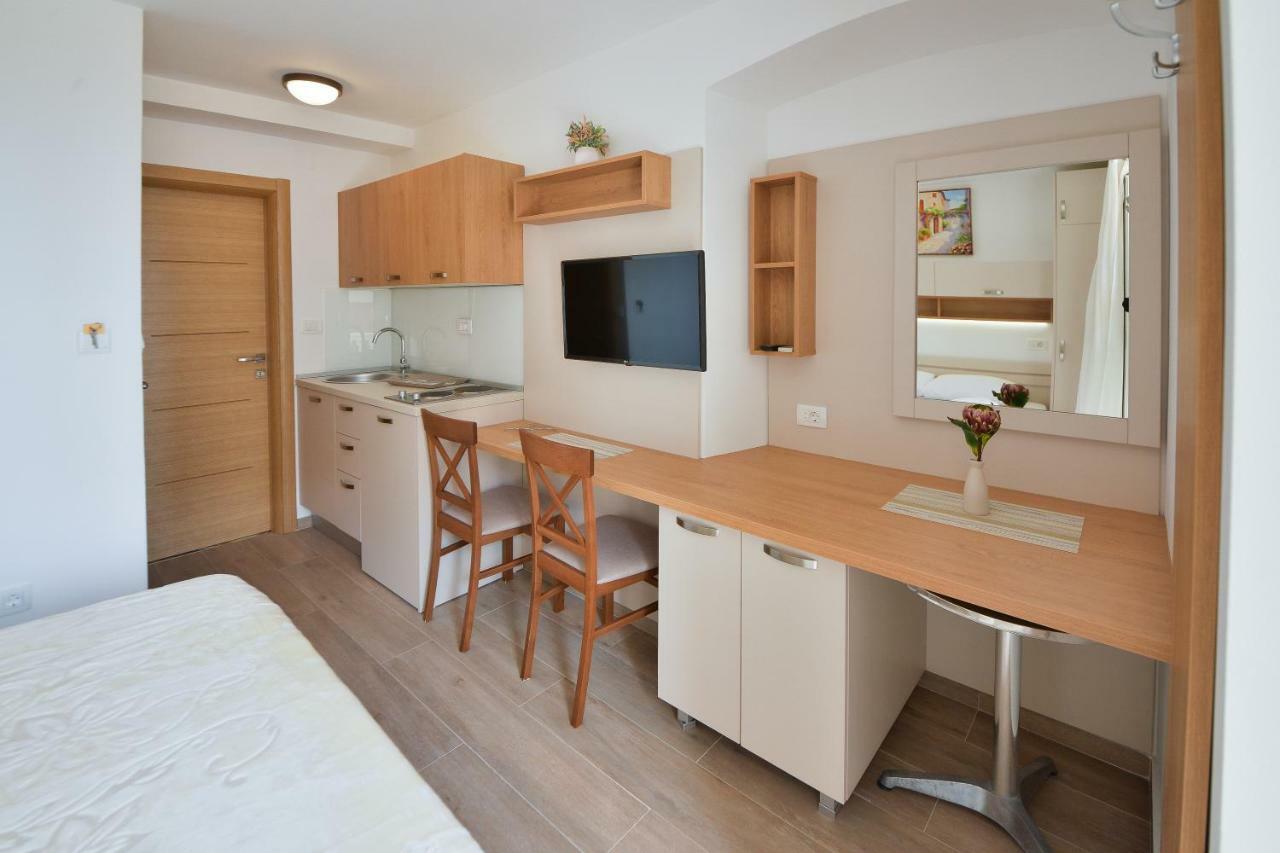 Apartmani Ljubo Rafailovic 2 Rafajlovići Esterno foto